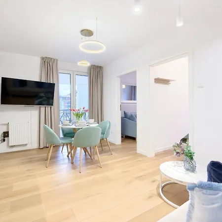 Promenada Komfort, Sun & Snow Apartment *